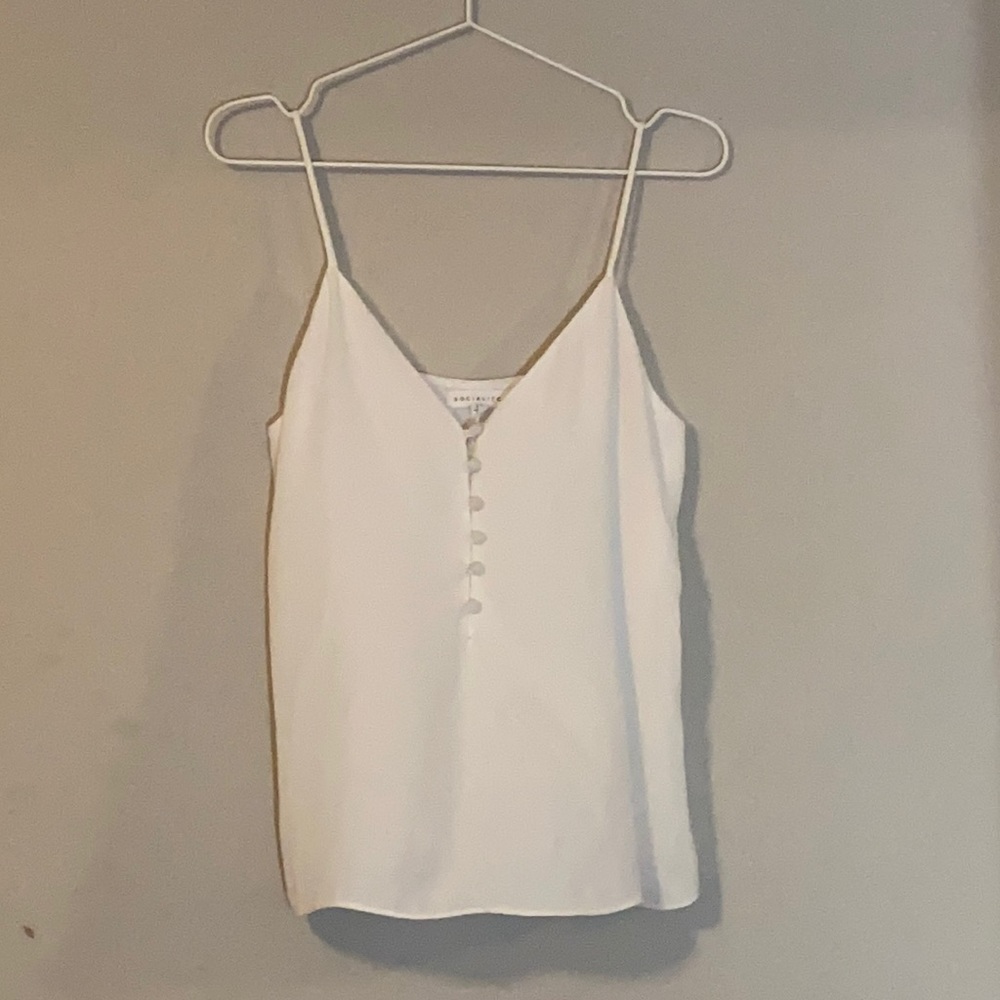 White flowy tank top perfect for spring